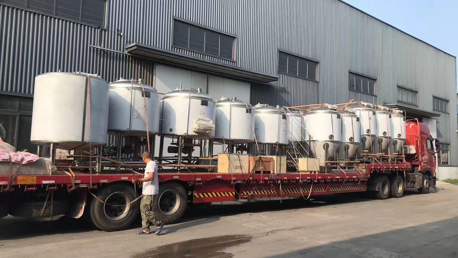 烟台精酿啤酒设备厂—精酿啤酒设备